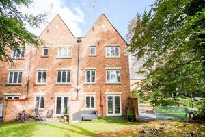 Photo 2- click for photo gallery